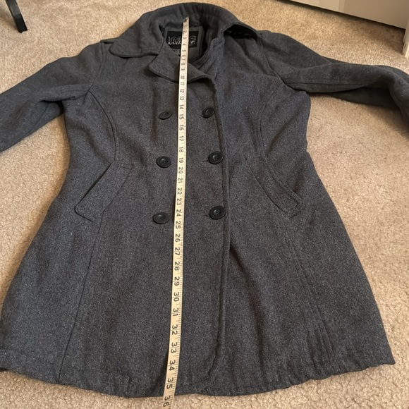 JUNIORS - Gray Coat - Size X- Large - Picture 12 of 13